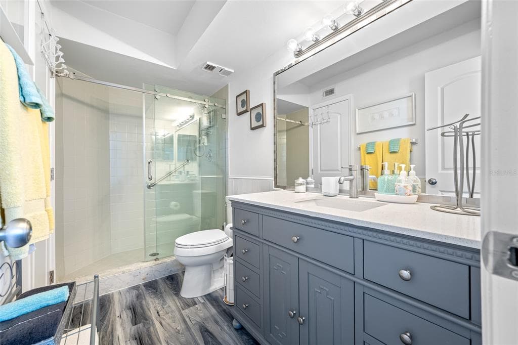 5701 BAHIA DEL MAR CIRCLE 408 photo 25
