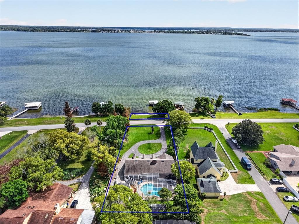 1735 LAKESHORE DRIVE 3