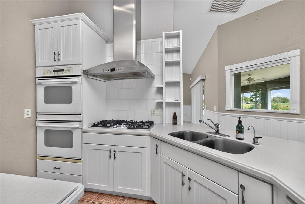 7110 SAN CASA DRIVE photo 9