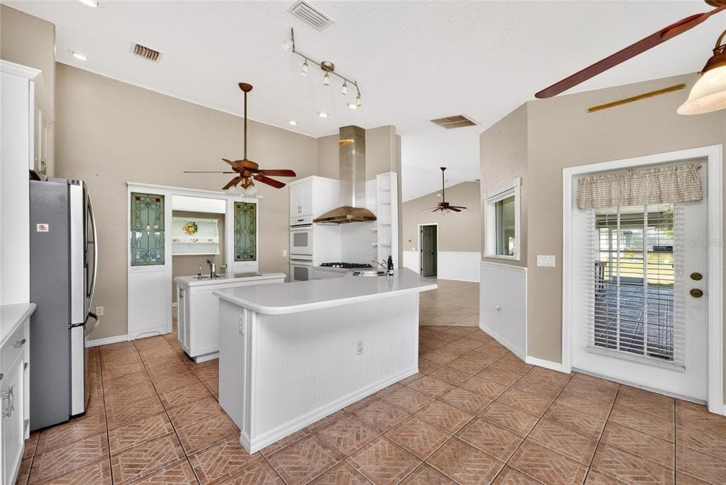 7110 SAN CASA DRIVE photo 8