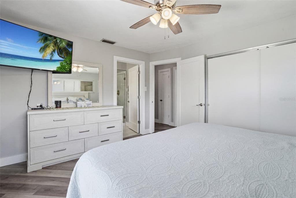 300 DELIDO COURT photo 16