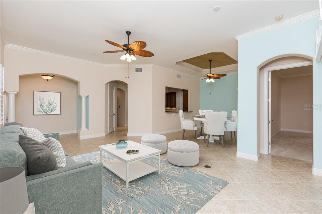 40 CASA BELLA CIRCLE 1101 photo 9