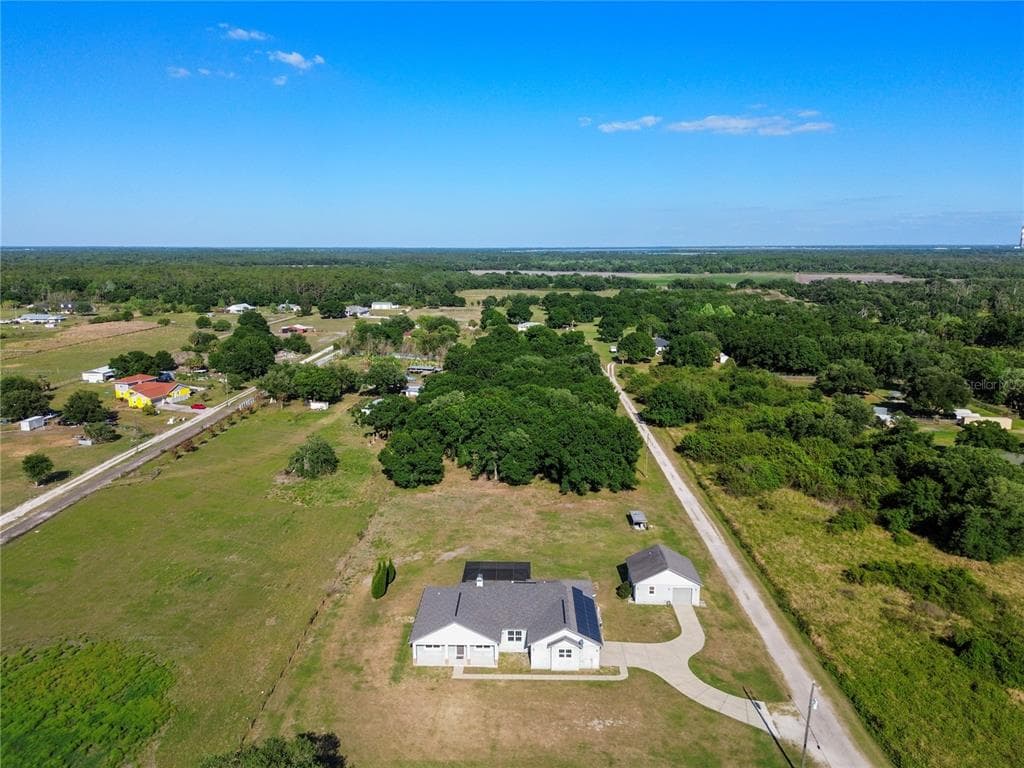 14805 US-301 N photo 7