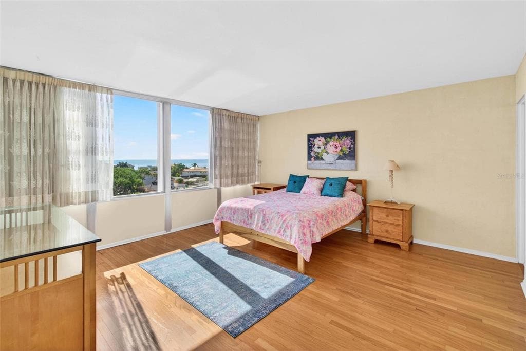 1365 SNELL ISLE BOULEVARD NE 6A photo 17