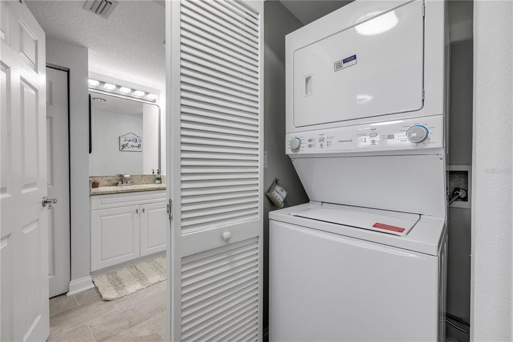 60 SURFVIEW DRIVE 510 photo 22