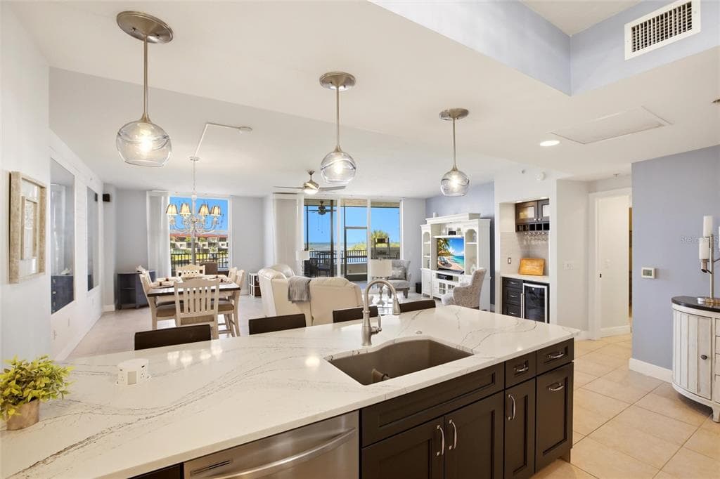 3313 SUNSET KEY CIRCLE 105 photo 7