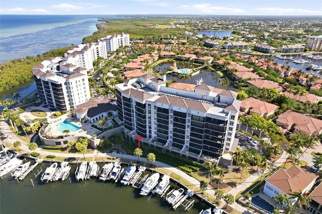3313 SUNSET KEY CIRCLE #105 1