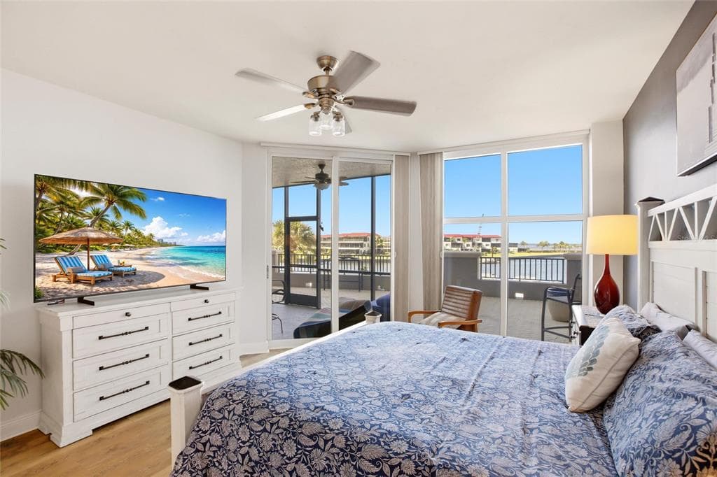 3313 SUNSET KEY CIRCLE 105 photo 11