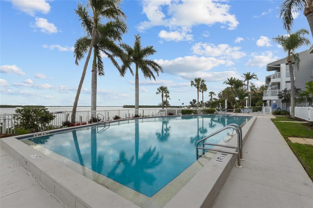 615 DREAM ISLAND PLACE #105 2