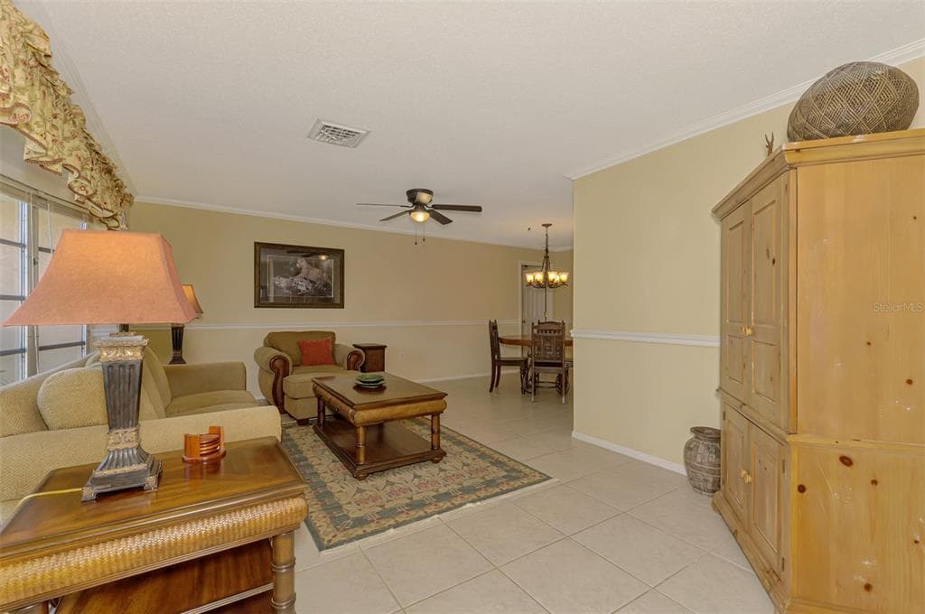 1290 LAKESIDE DRIVE photo 18