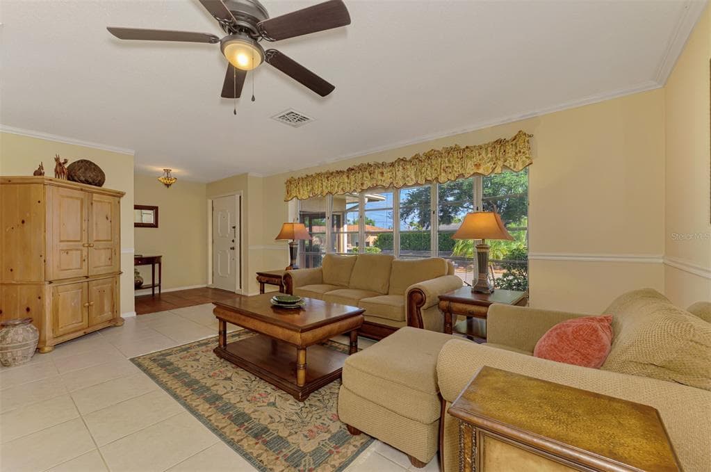 1290 LAKESIDE DRIVE photo 15