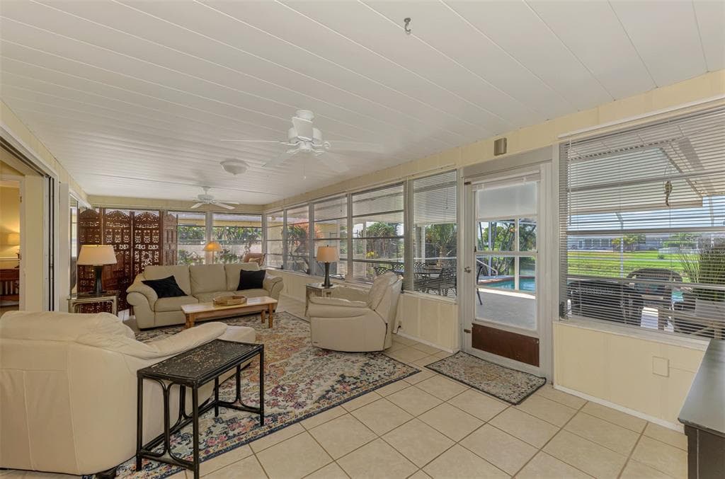 1290 LAKESIDE DRIVE photo 25