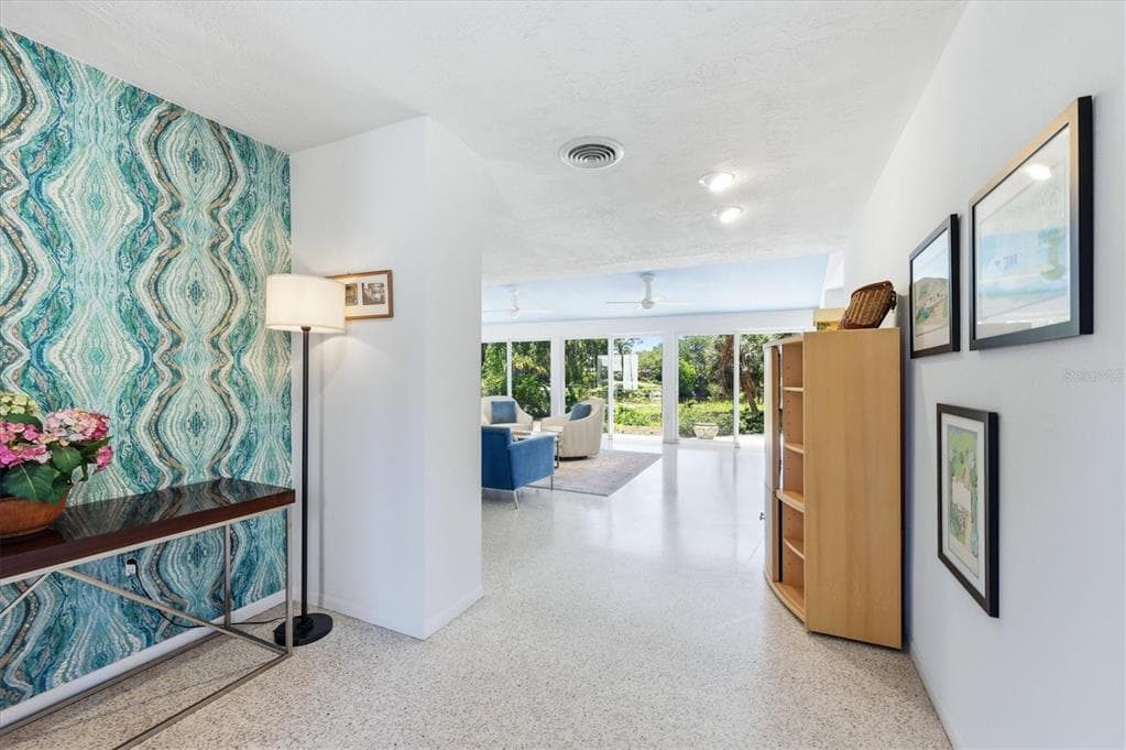 2940 BOUGAINVILLEA STREET photo 5