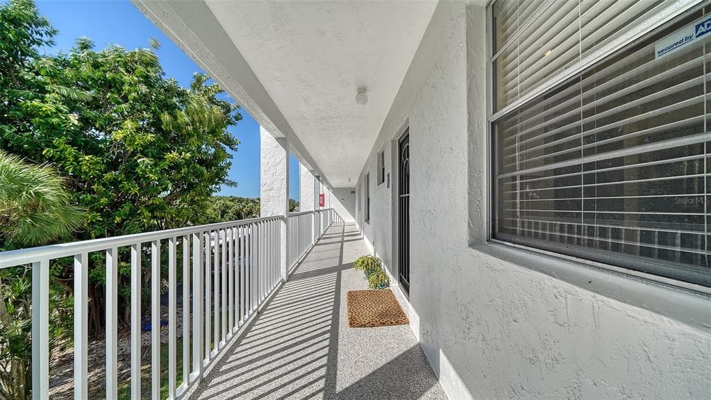 600 SUTTON PLACE #B302 5