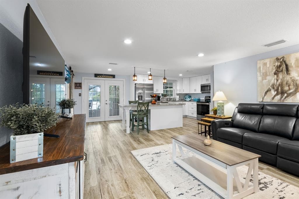 107 6TH STREET NW 5