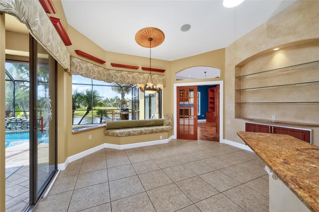 1141 ROTONDA CIRCLE photo 11