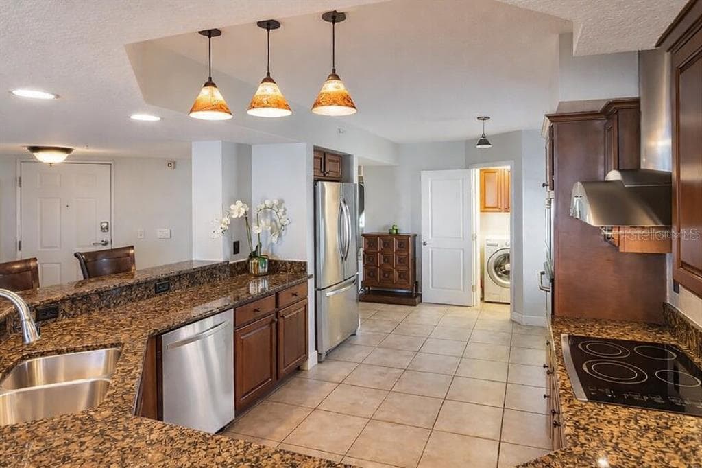 5353 GULF BOULEVARD A404 photo 6