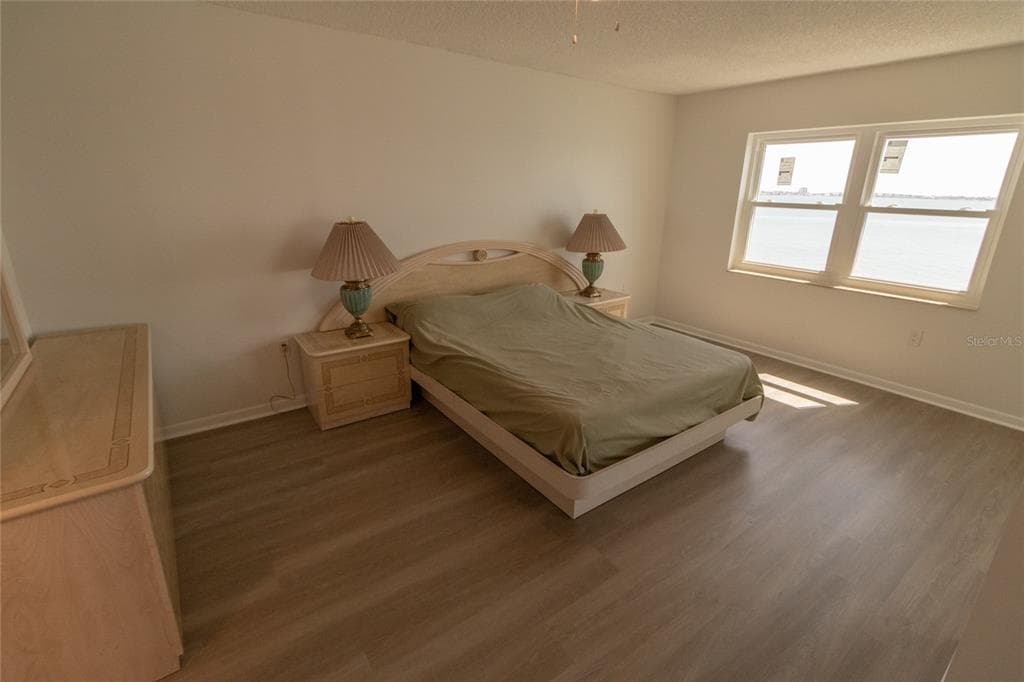 5980 SHORE BOULEVARD S 405 photo 13