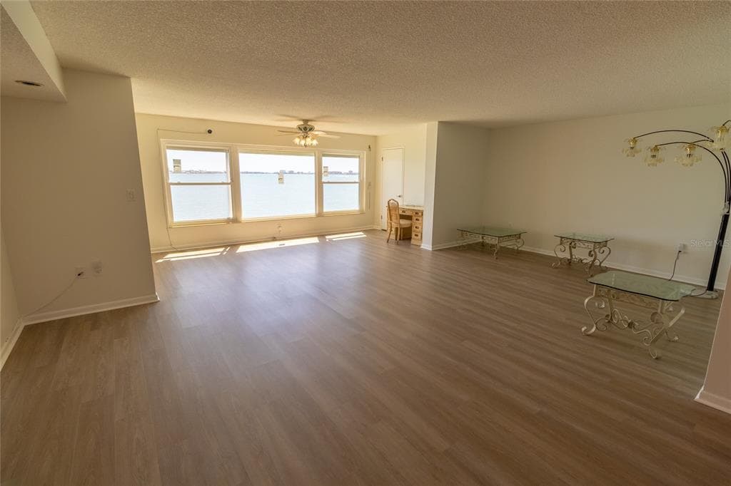 5980 SHORE BOULEVARD S 405 photo 7