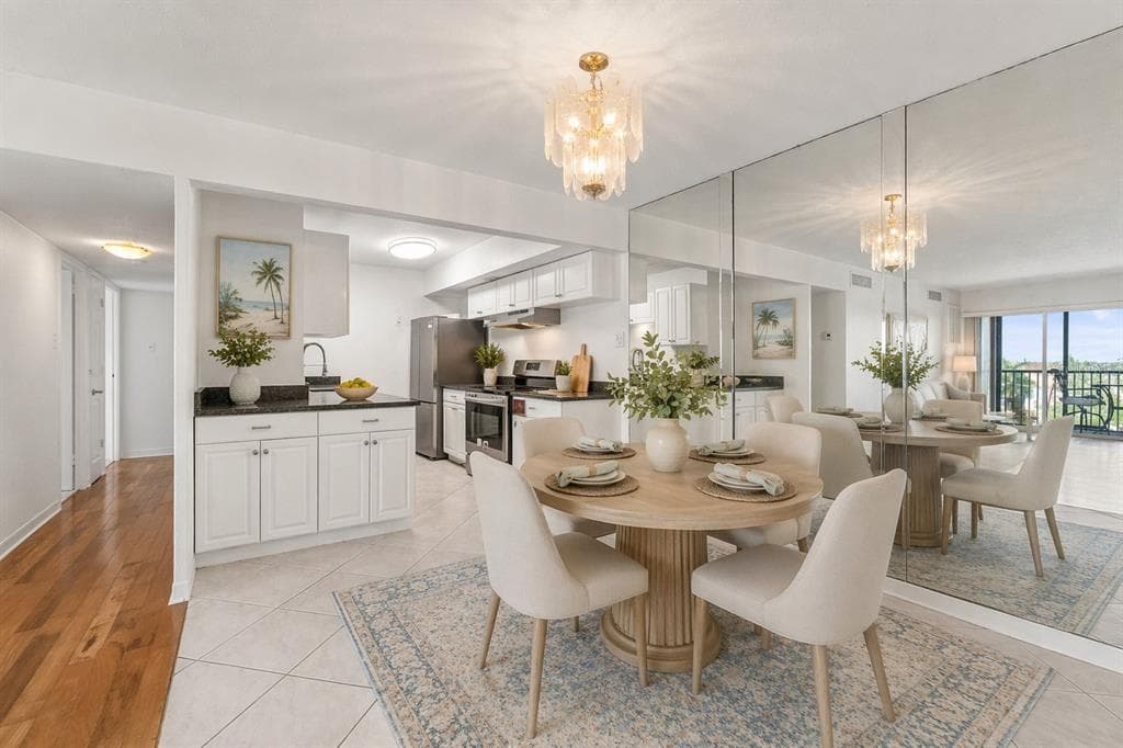 10355 PARADISE BOULEVARD 403 photo 6