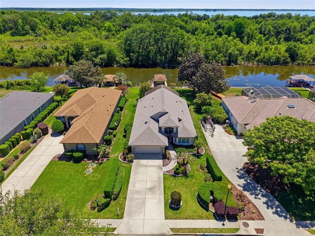 6120 LANDINGS BOULEVARD 2