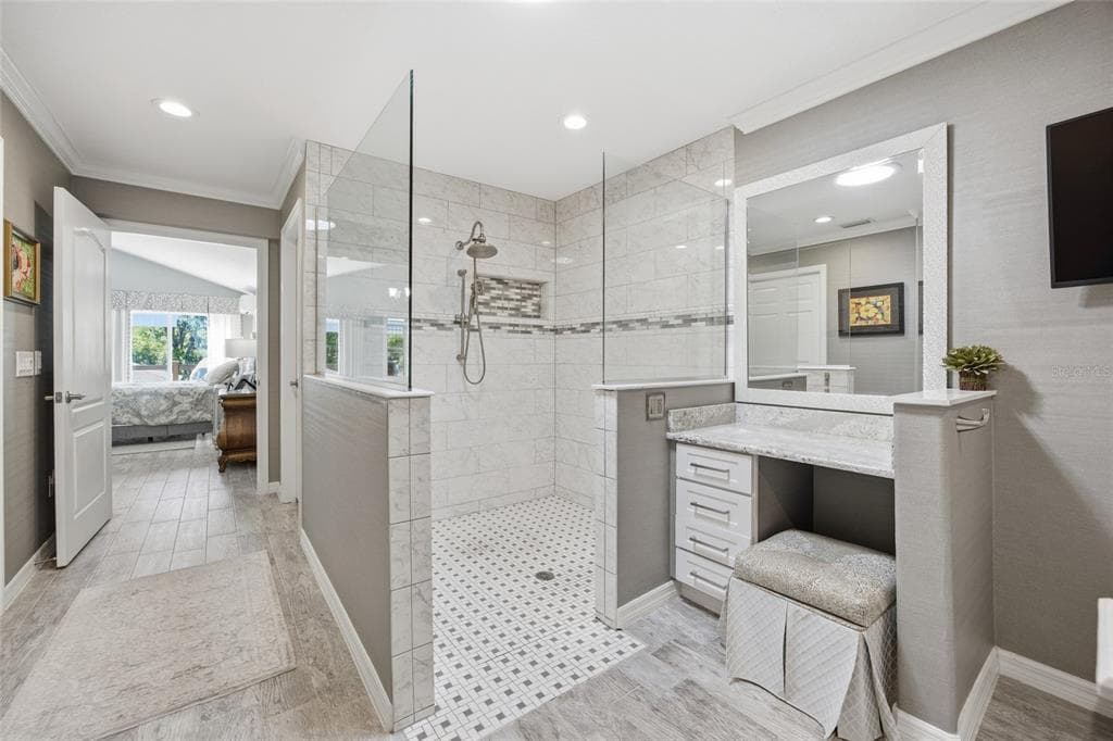 6120 LANDINGS BOULEVARD photo 22