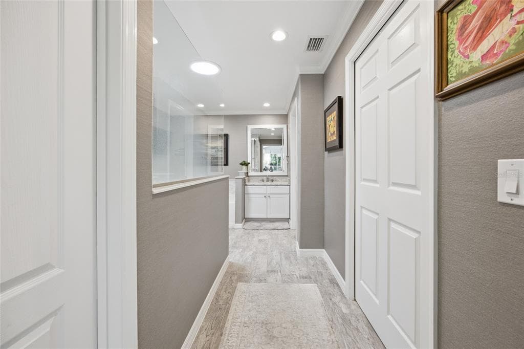 6120 LANDINGS BOULEVARD photo 20
