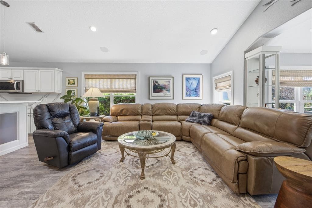 6120 LANDINGS BOULEVARD photo 24