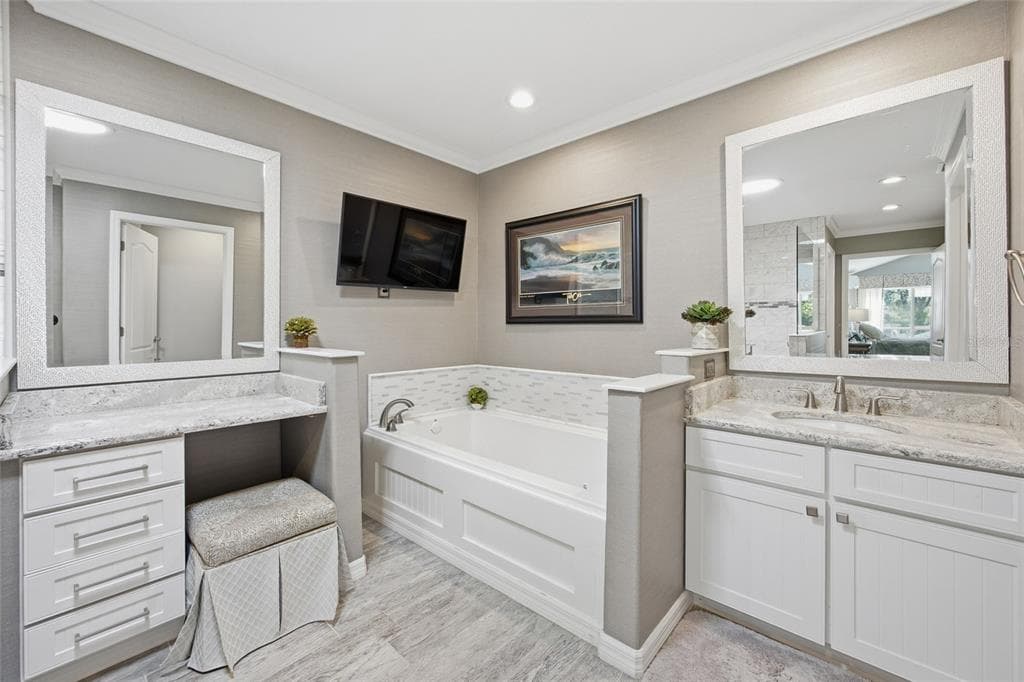 6120 LANDINGS BOULEVARD photo 21