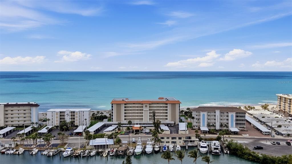 1150 TARPON CENTER DRIVE 304 photo 1