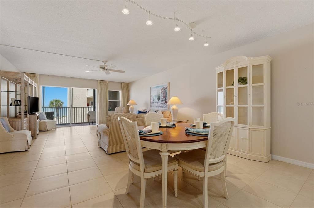 1150 TARPON CENTER DRIVE 304 photo 14