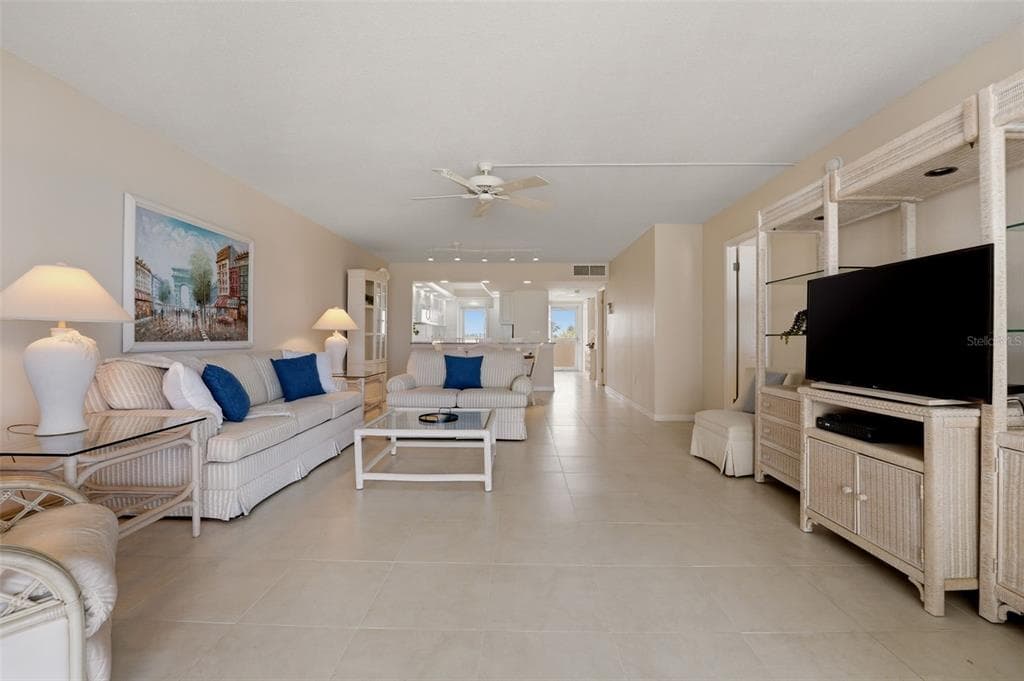 1150 TARPON CENTER DRIVE 304 photo 19