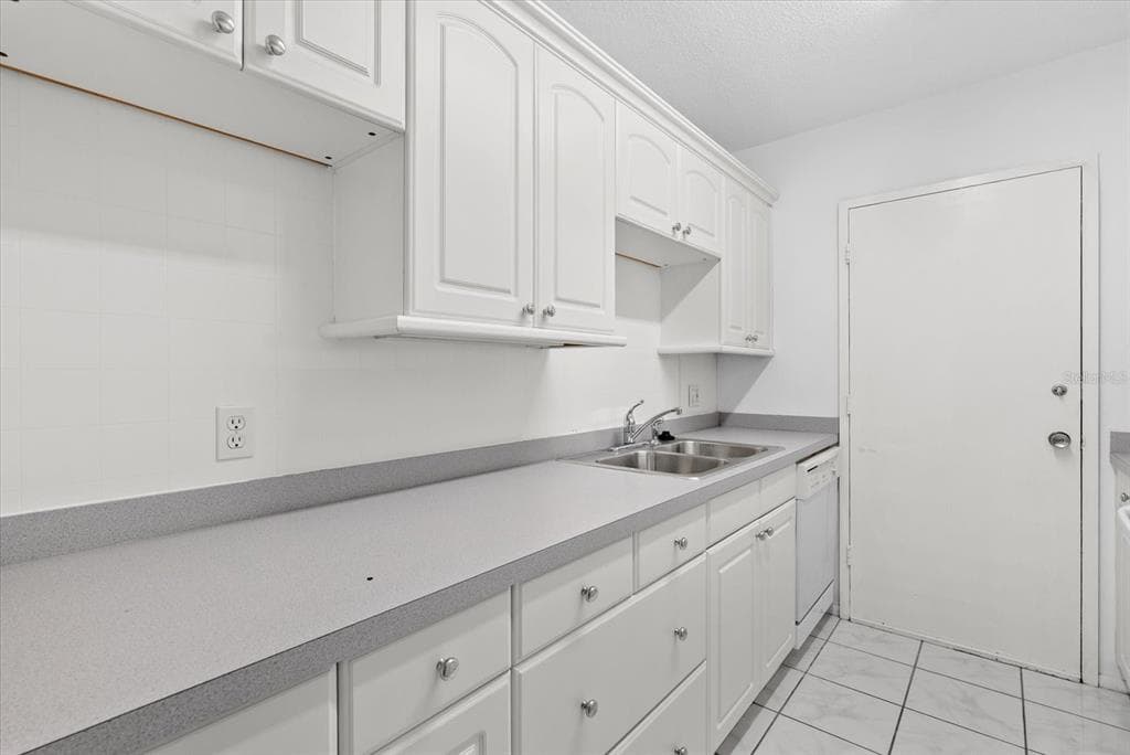 4822 OCEAN BOULEVARD 11E photo 12