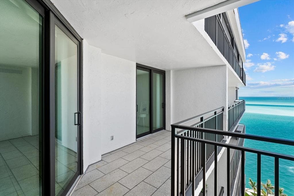 4822 OCEAN BOULEVARD 11E photo 1