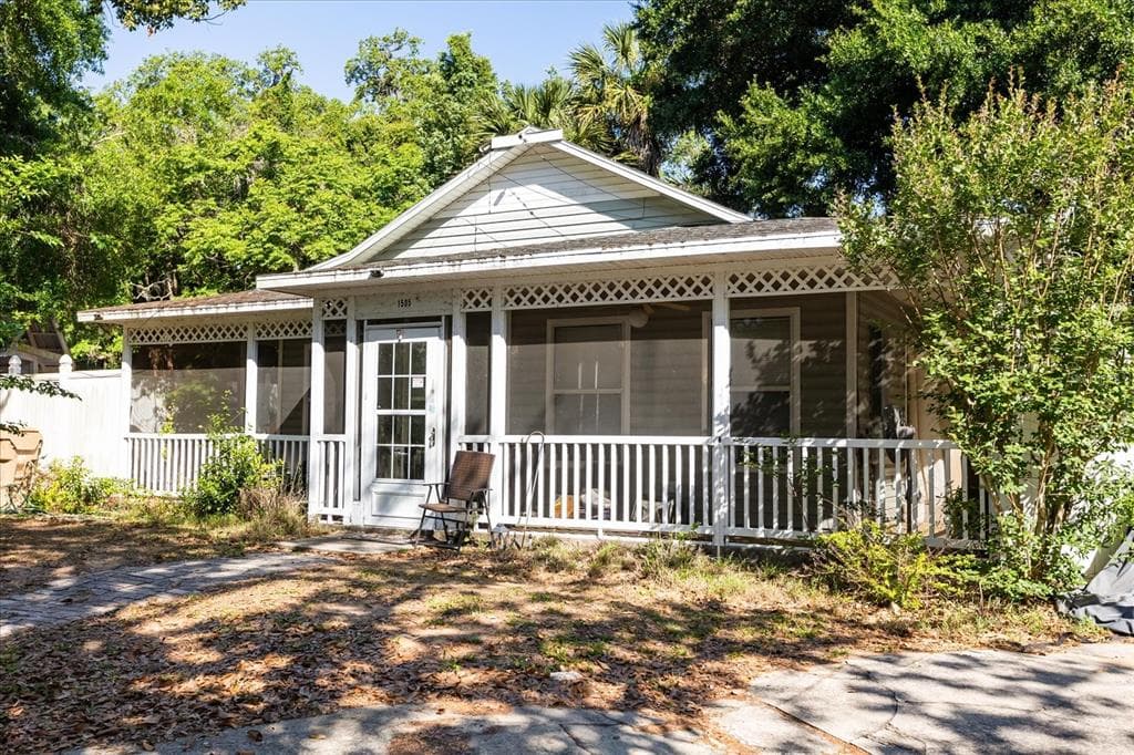 1505 E CROOKED LAKE DRIVE 4