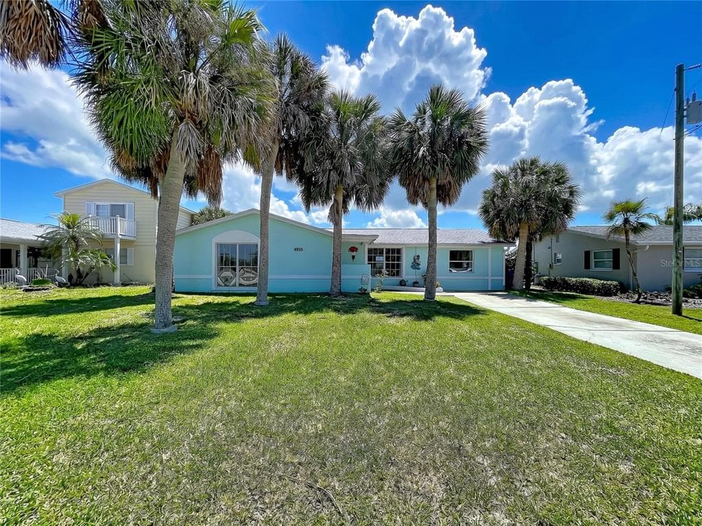 4930 BAY PARK DRIVE 2