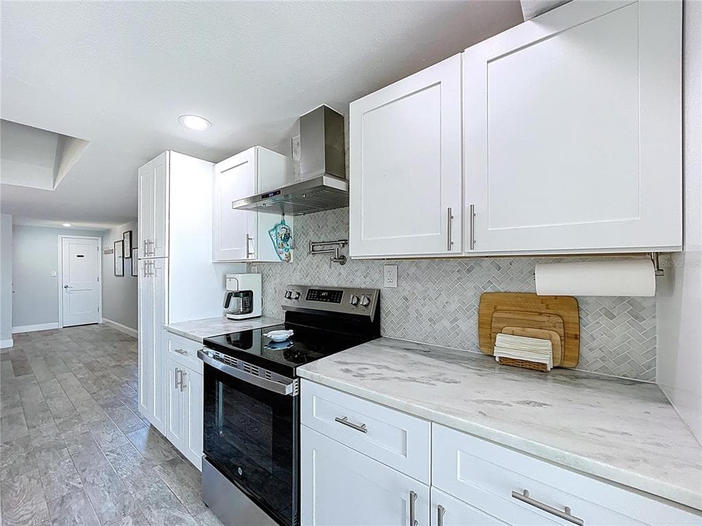 4930 BAY PARK DRIVE photo 16