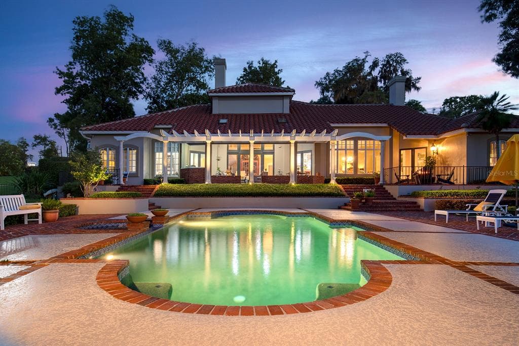 1351 N CLASSIC COURT 3