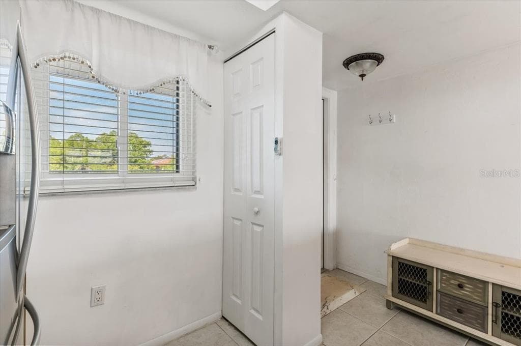 25225 RAMPART BOULEVARD 1207 photo 7
