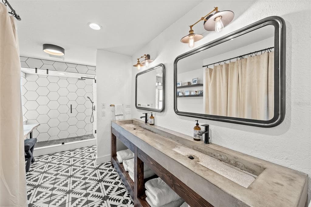 439 CAUSEWAY BOULEVARD photo 22