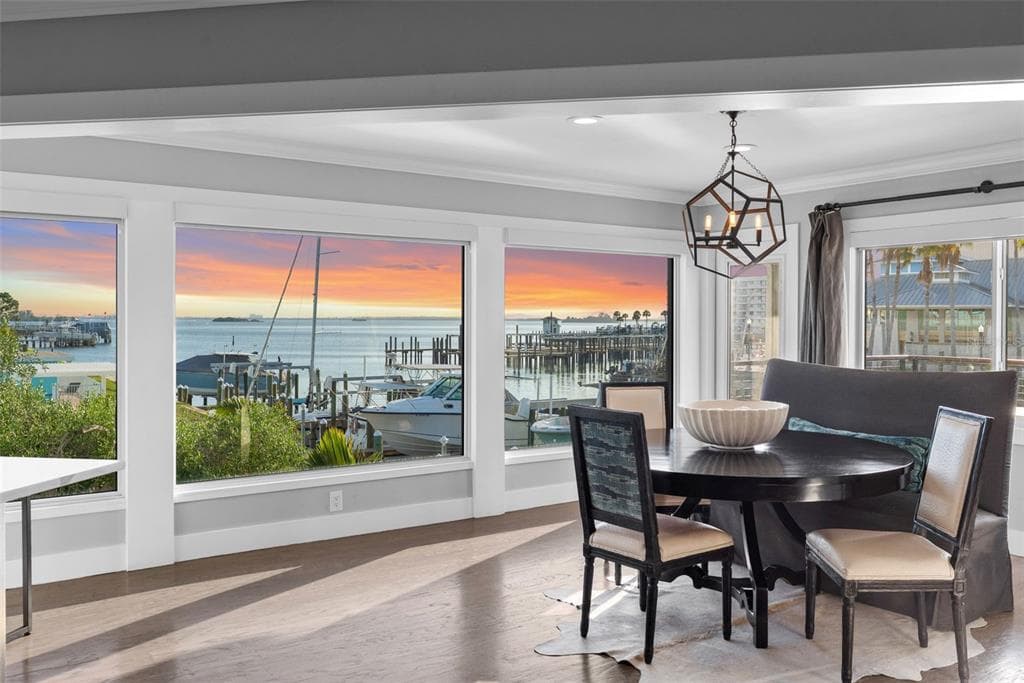 439 CAUSEWAY BOULEVARD 5