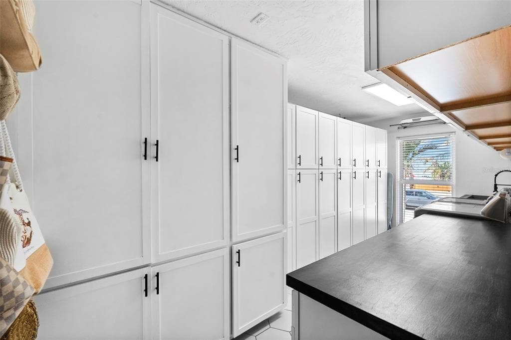 439 CAUSEWAY BOULEVARD photo 24
