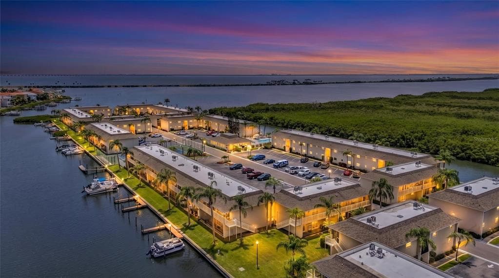 8817 BAY POINTE DRIVE #107 1