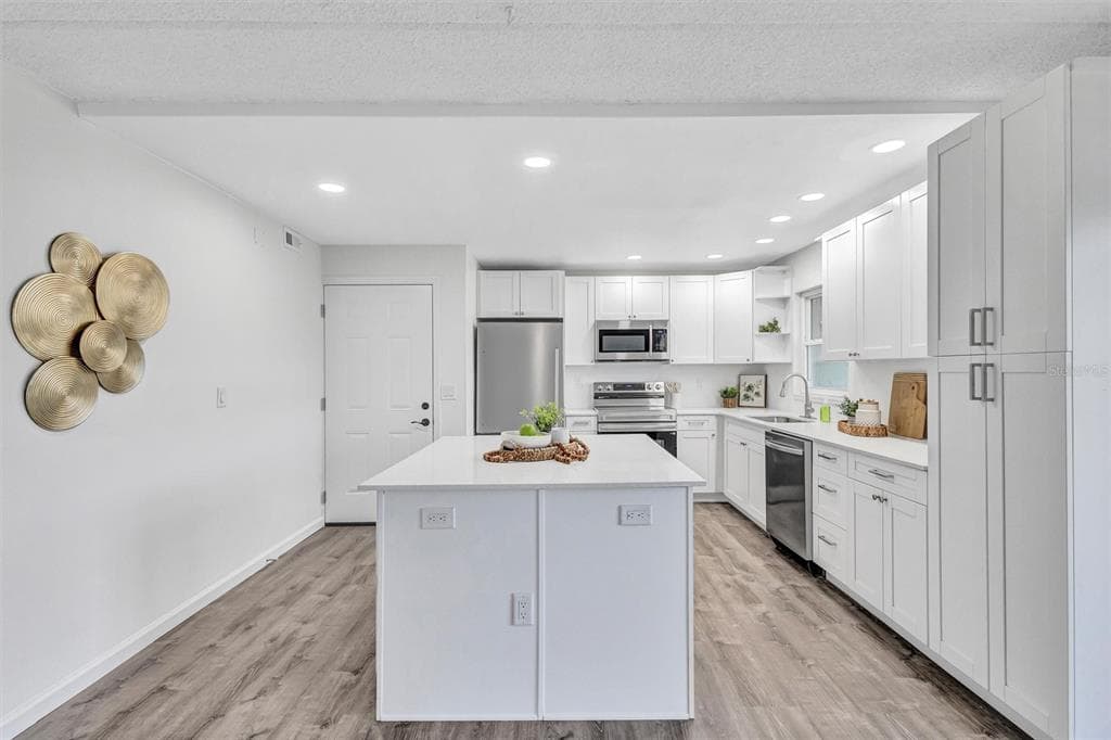 8817 BAY POINTE DRIVE #107 4