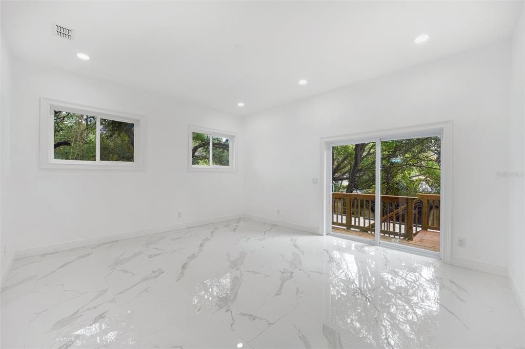 2816 CORRINE STREET 1 photo 6