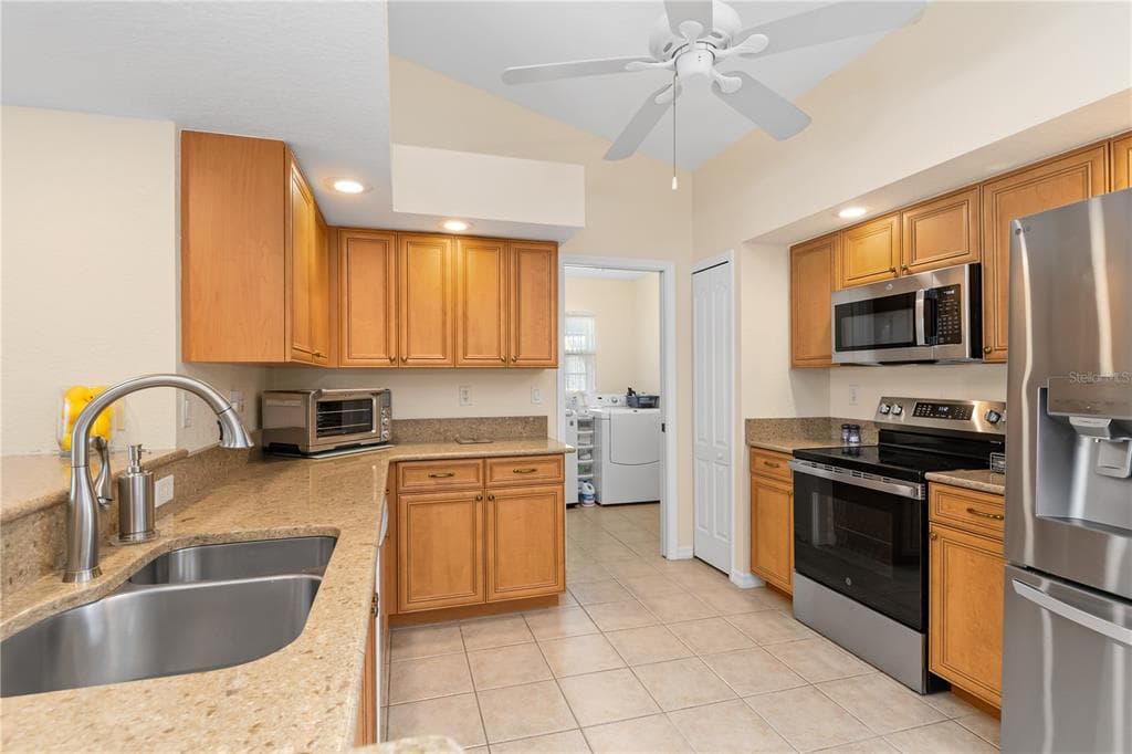 176 MARINER LANE photo 12