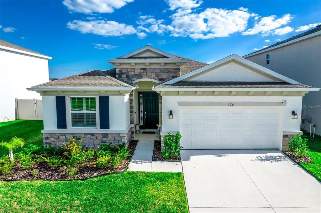 176 BRIGHT IBIS AVENUE photo 2