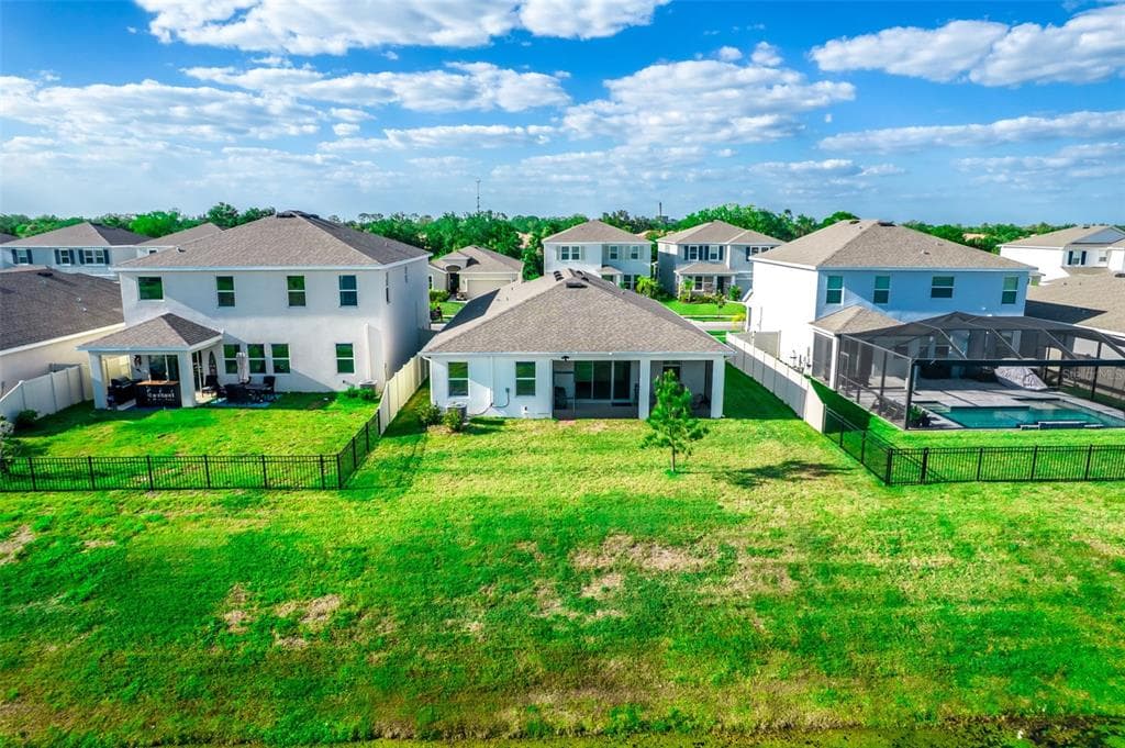 176 BRIGHT IBIS AVENUE photo 4