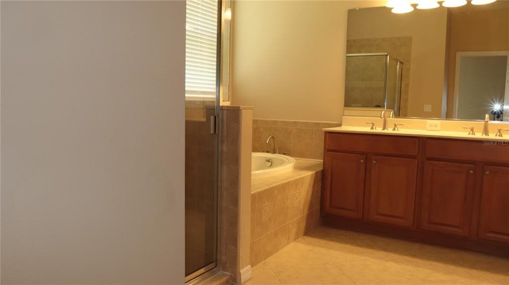 2552 HOBBLEBRUSH DRIVE photo 12