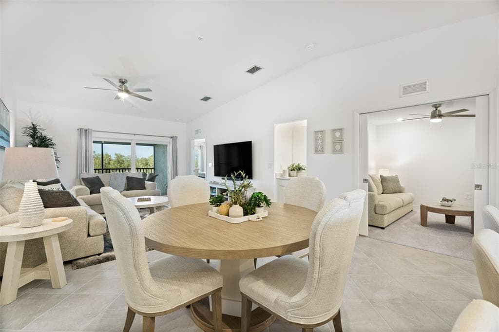 14241 HERITAGE LANDING BOULEVARD 1827 photo 15